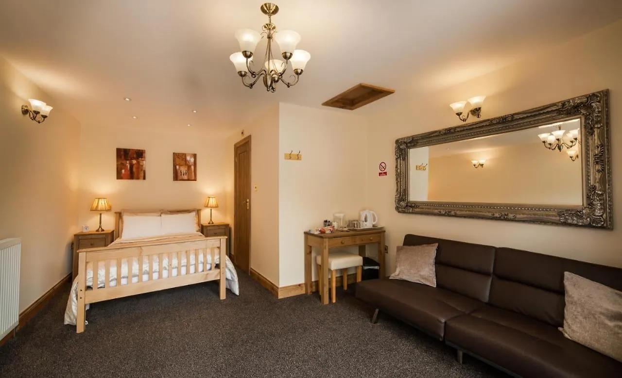 Guest house Acorns Old Farm Hotel Felton  United Kingdom