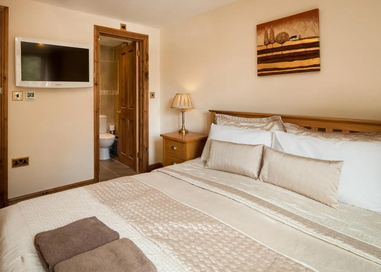 Guest house Acorns Old Farm Hotel Felton  United Kingdom